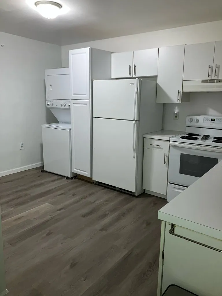 2 bed, 750 sqft, $1,250 — Photo 1