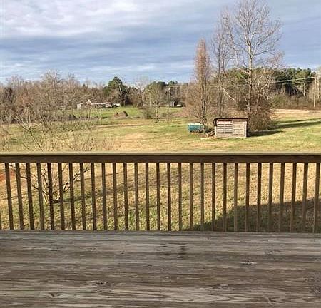 3rd image of 18 Fairfax Ct