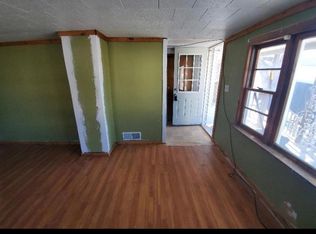 291 12th St, Rainelle, WV 25962