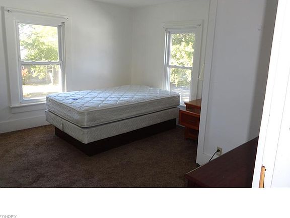4th image of 1315 Kaderly St NW