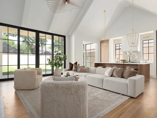 9027 Daytonia Ave, Dallas, TX 75218