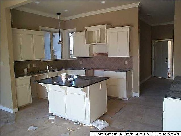 2nd image of 10706 Springtree Ave