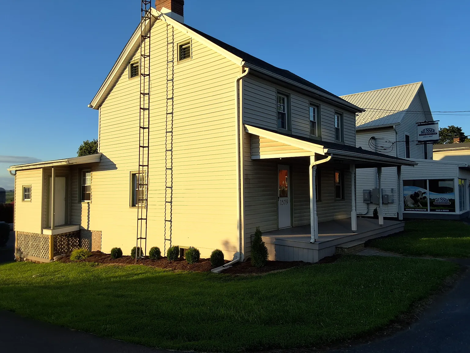1579 Main Street, Goodville — Photo 3