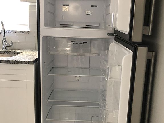 3rd image of 424 SW 1st Ct APT 2