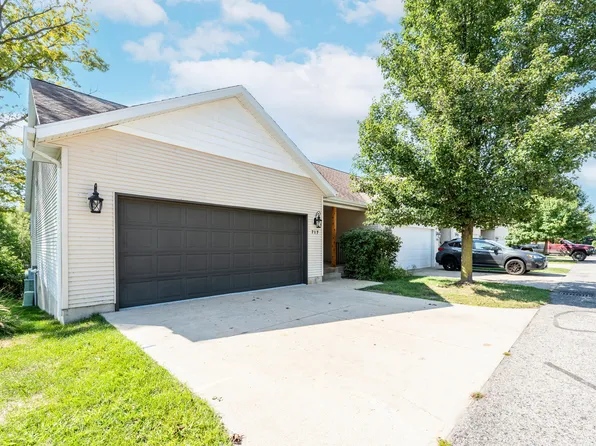 717 Tioga Park Dr #717, Big Rapids, MI 49307