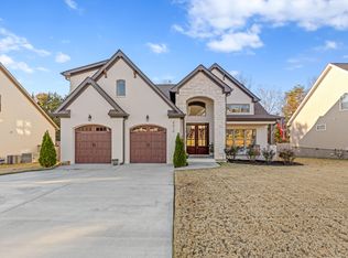 8870 Silver Maple Dr, Ooltewah, TN 37363