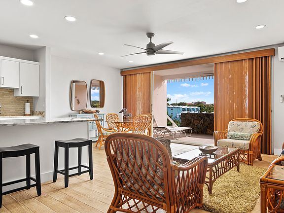 4th image of 512 Secret Harbor Rd