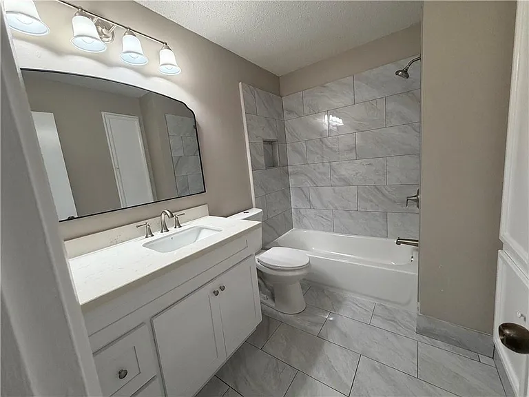 532 Oakwood Dr — Photo 8