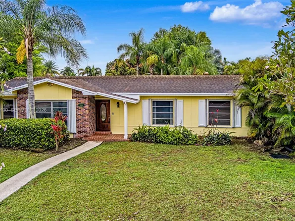 10555 SW 124th Rd, Miami, FL 33186