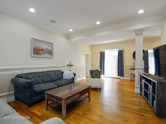 3rd image of 6839 N Cherry Ln