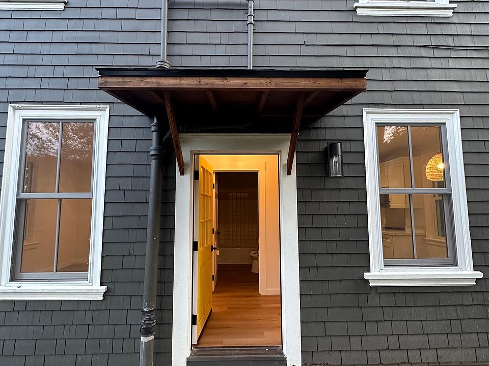 1st image of 12 Juniper Ct #A