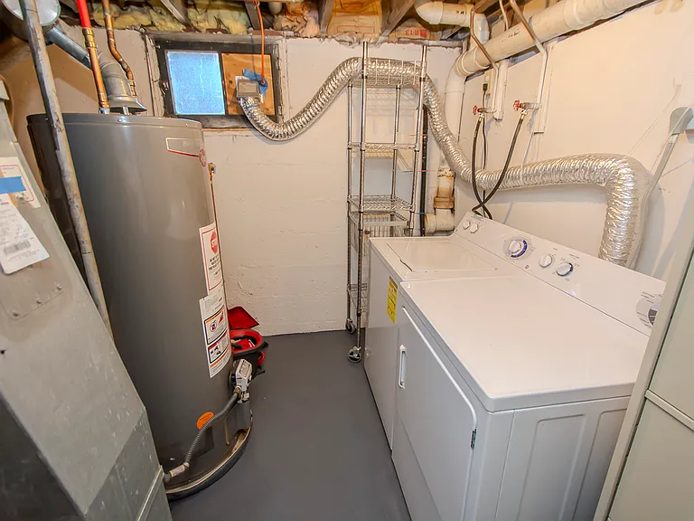 Laundry & Utility Room