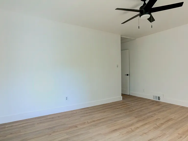6019 Amherst Ave — Photo 27