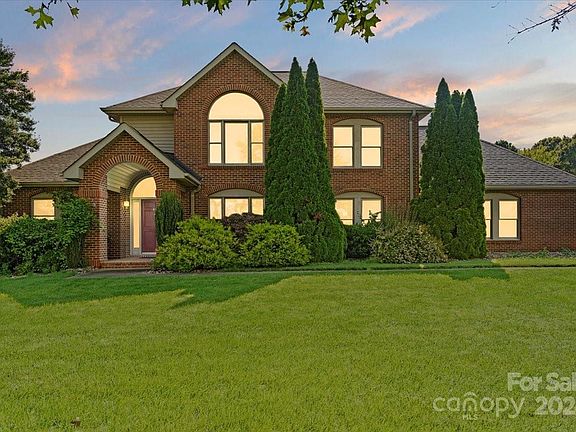 2nd image of 120 Stone House Dr