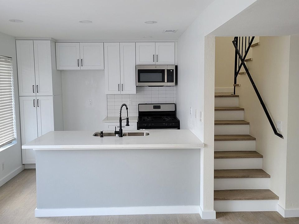 1st image of 1435 W Village Ln
