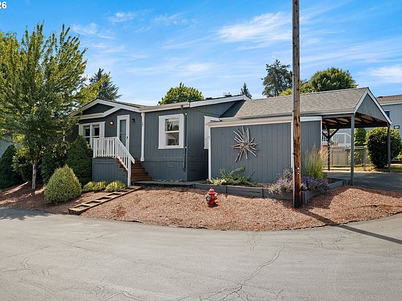 3rd image of 1819 SE Orient Dr Unit 17