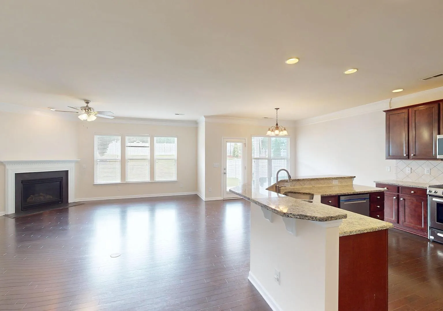 6712 Coral Rose Rd — Photo 2