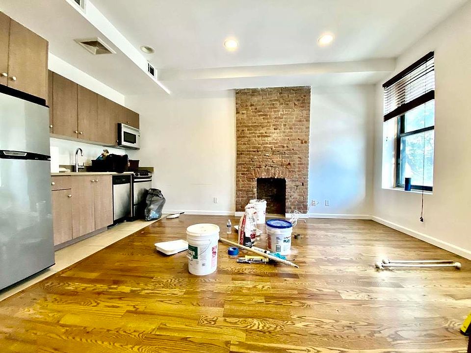 1st image of 724 Franklin Ave #F1