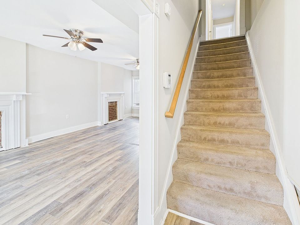 1st image of 1810 Parkwood Ave
