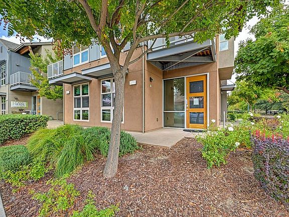 2nd image of 2779 Del Rio Pl Unit A