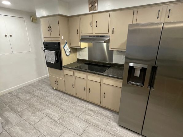 3904 N Vincent Ave APT A