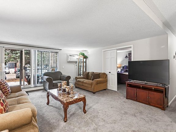 3rd image of 4207 Lakeside Ave N APT 137