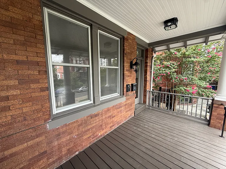 1318 Girard St NW — Photo 4