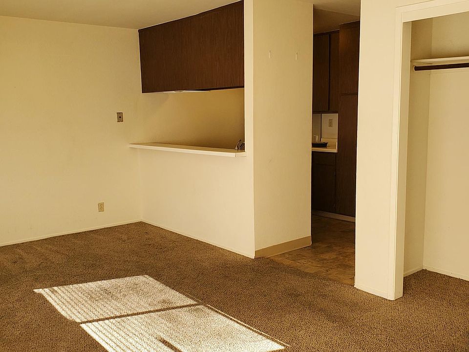 2nd image of 455 California St APT 12