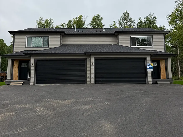 533 W Ashbrook Dr #2 — Photo 1