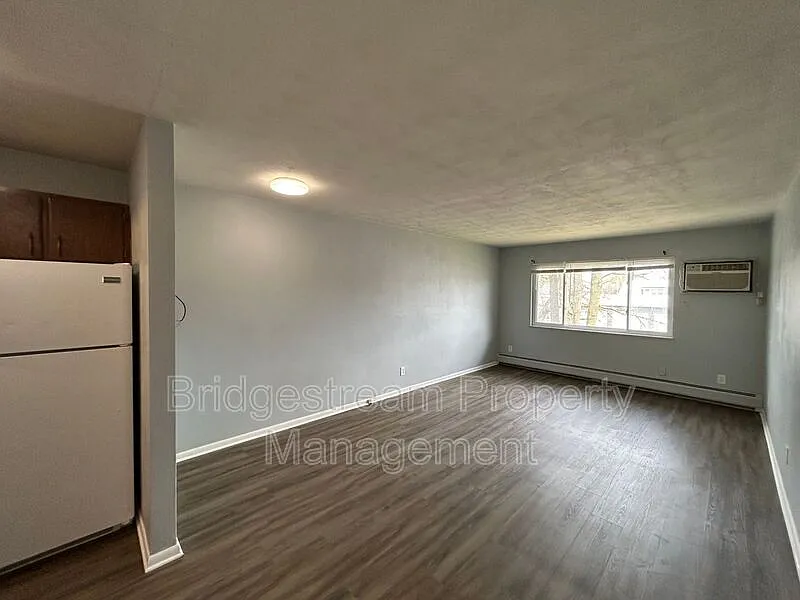 Building Photo - 124 Chestnut St #203