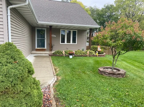 463 Sandalwood Ct, Milton, WI 53563