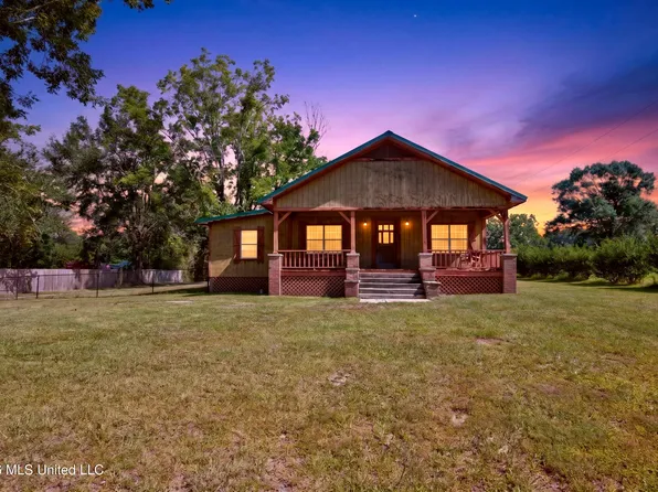 16226 Orange Grove Rd, Gulfport, MS 39503