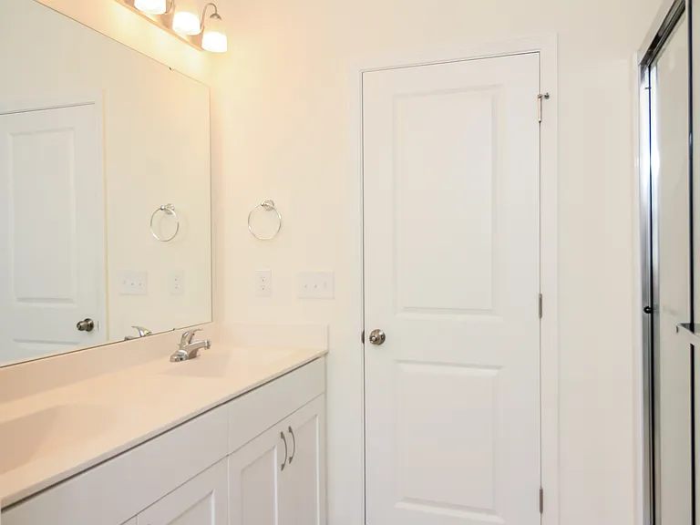 1537 King St — Photo 9