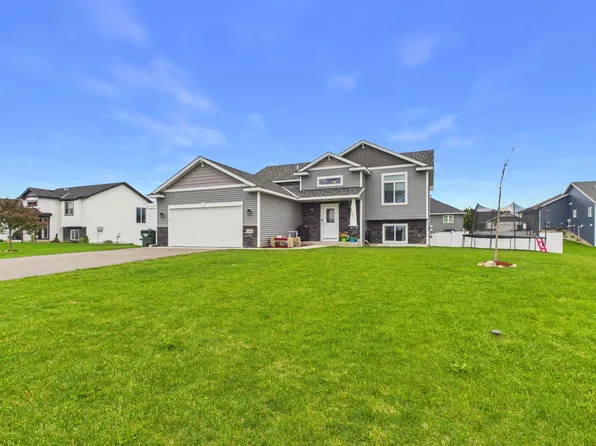 114 Collina Cir, Avon, MN 56310