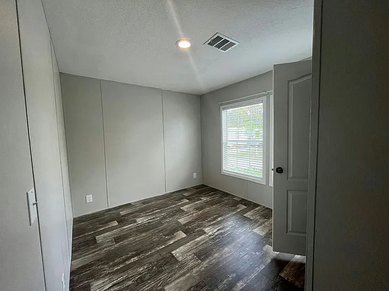 337 Eland Dr #337 — Photo 16