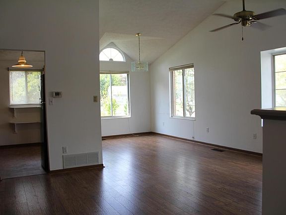 2nd image of 5375 Carina Ct