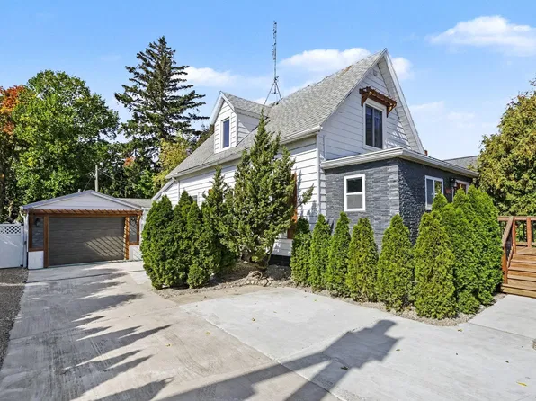 2416 Niles Ave, Saint Joseph, MI 49085