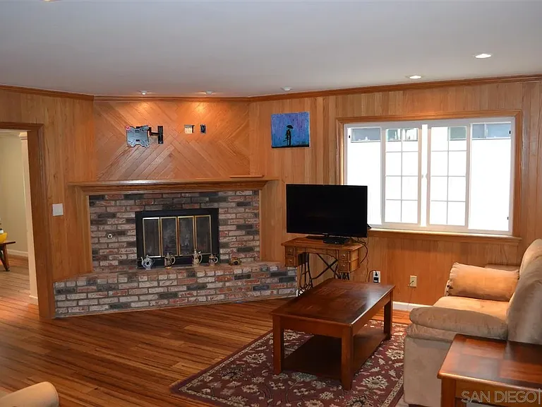 1260 Connecticut St — Photo 9