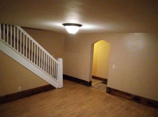 647 Hyde Park Rd #B, Leechburg, PA 15656