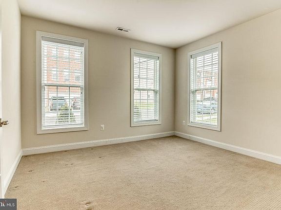 5th image of 16006 Greymill Manor Dr