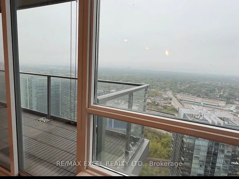 36 Park Lawn Rd #4006 — Photo 2