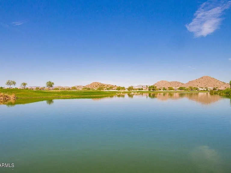 983 E Palomino Way — Photo 33