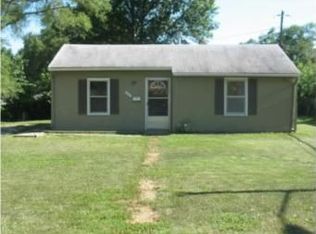 4933 Edgehill Dr, Kansas City, KS 66106