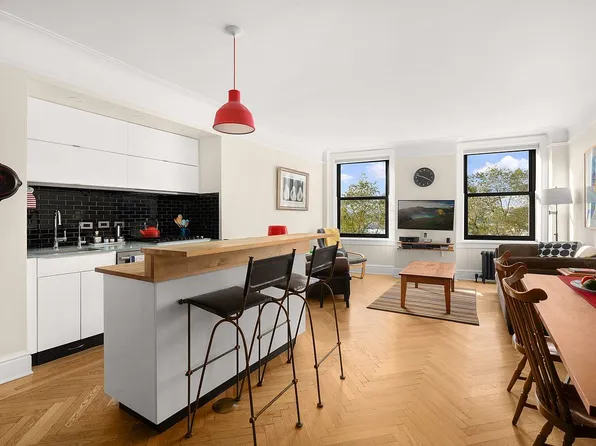 395 Riverside Dr APT 7C, New York, NY 10025