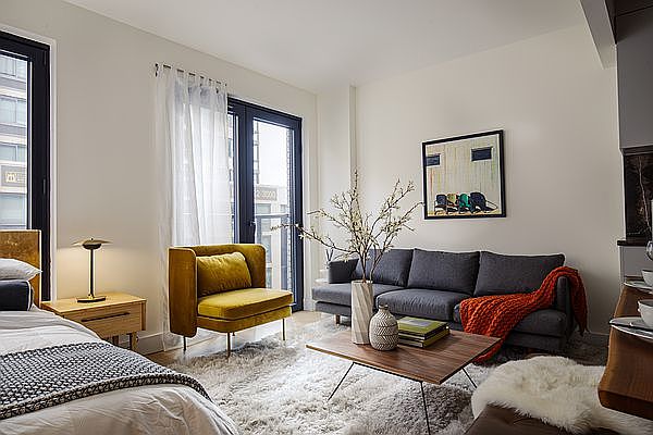 1st image of 260 Gold St APT 610