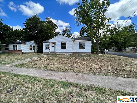 2nd image of 807 E Dean Ave