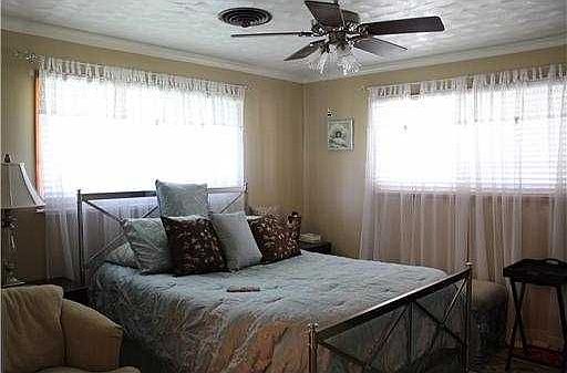 5th image of 4551 Hickerson Dr