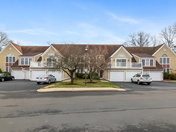 600 Washington Avenue APT B5, North Haven, CT 06473