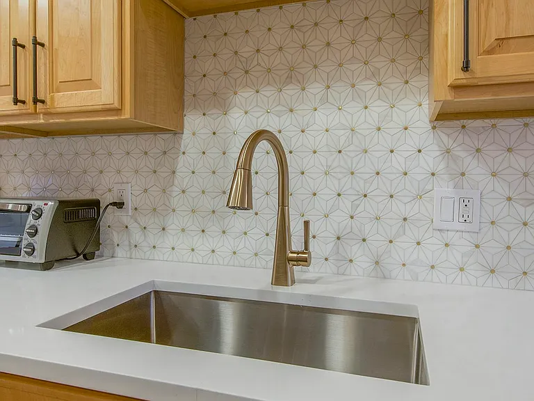 2804 Canterbury Rd — Photo 14