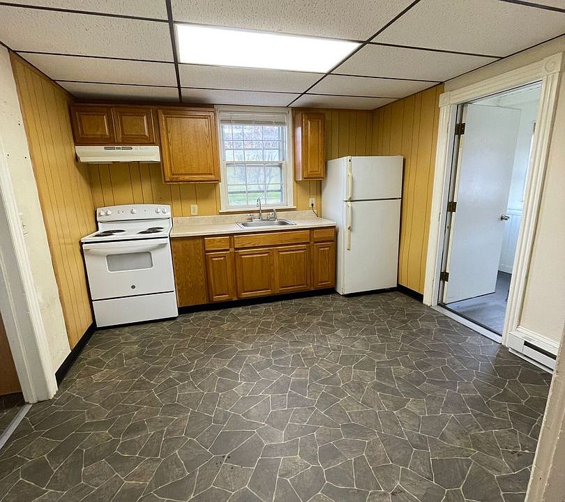 631 Kunkletown Rd/Barnhouse Lane 631 Kunkletown Rd Kunkletown, PA